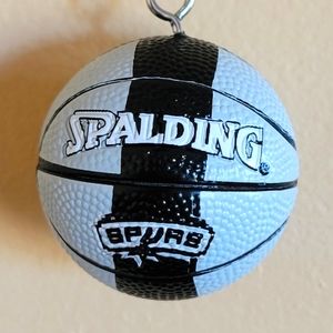 NBA "Spurs" keychain